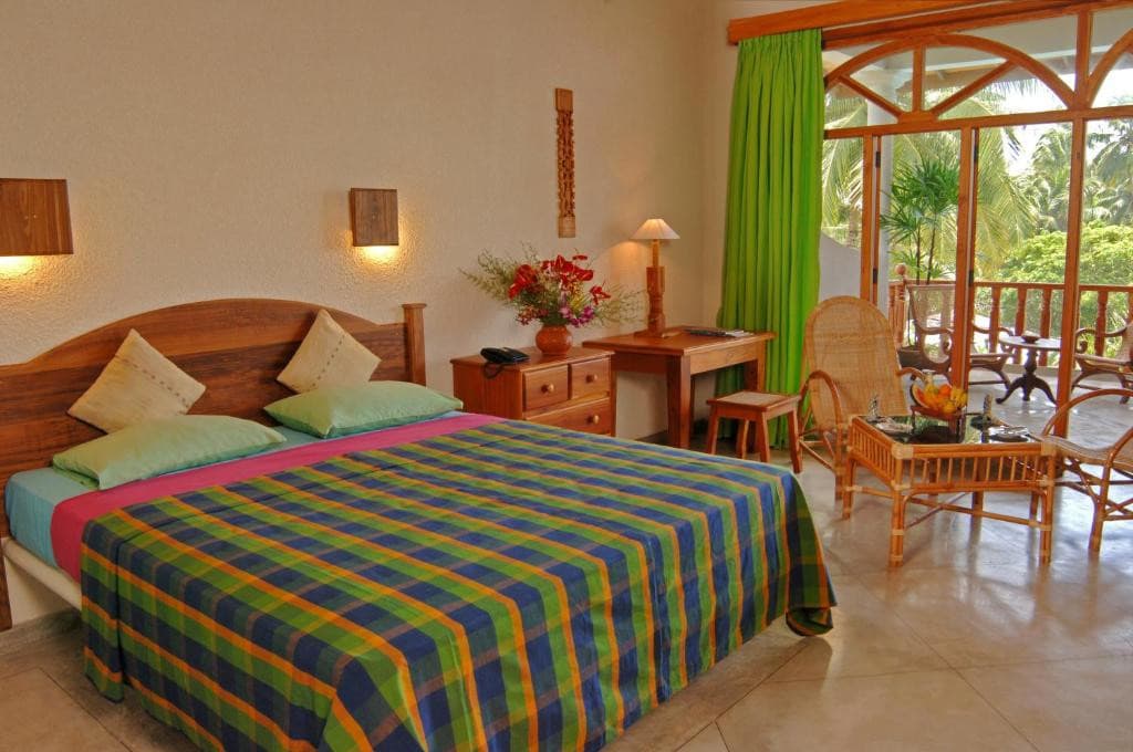 Wunderbar Beach Hotel