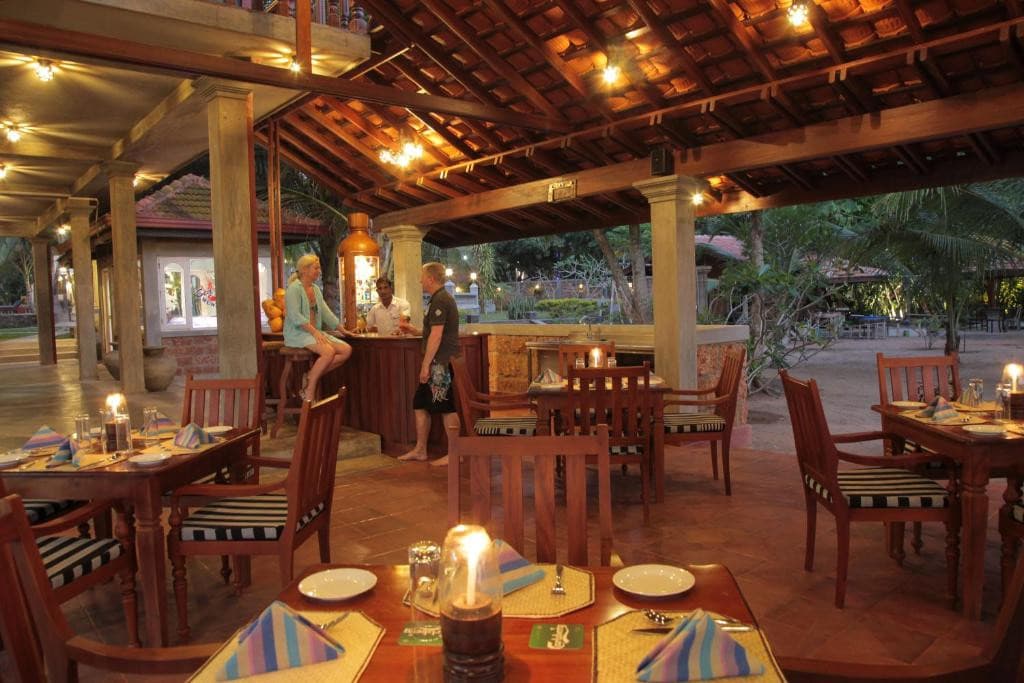 Wunderbar Beach Hotel