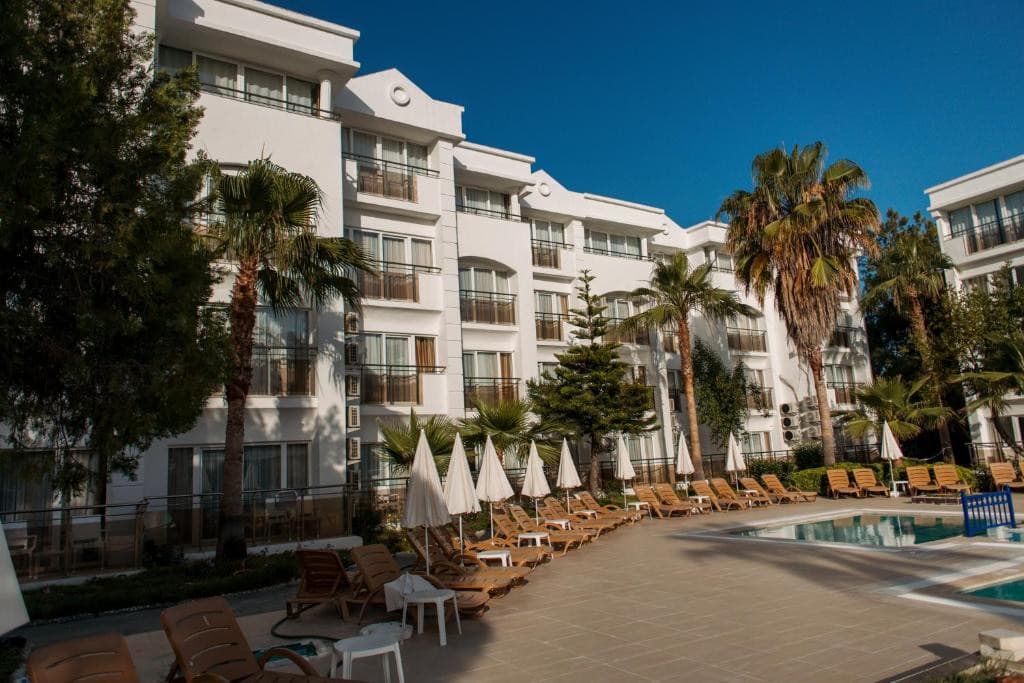 Maya Golf Hotel
