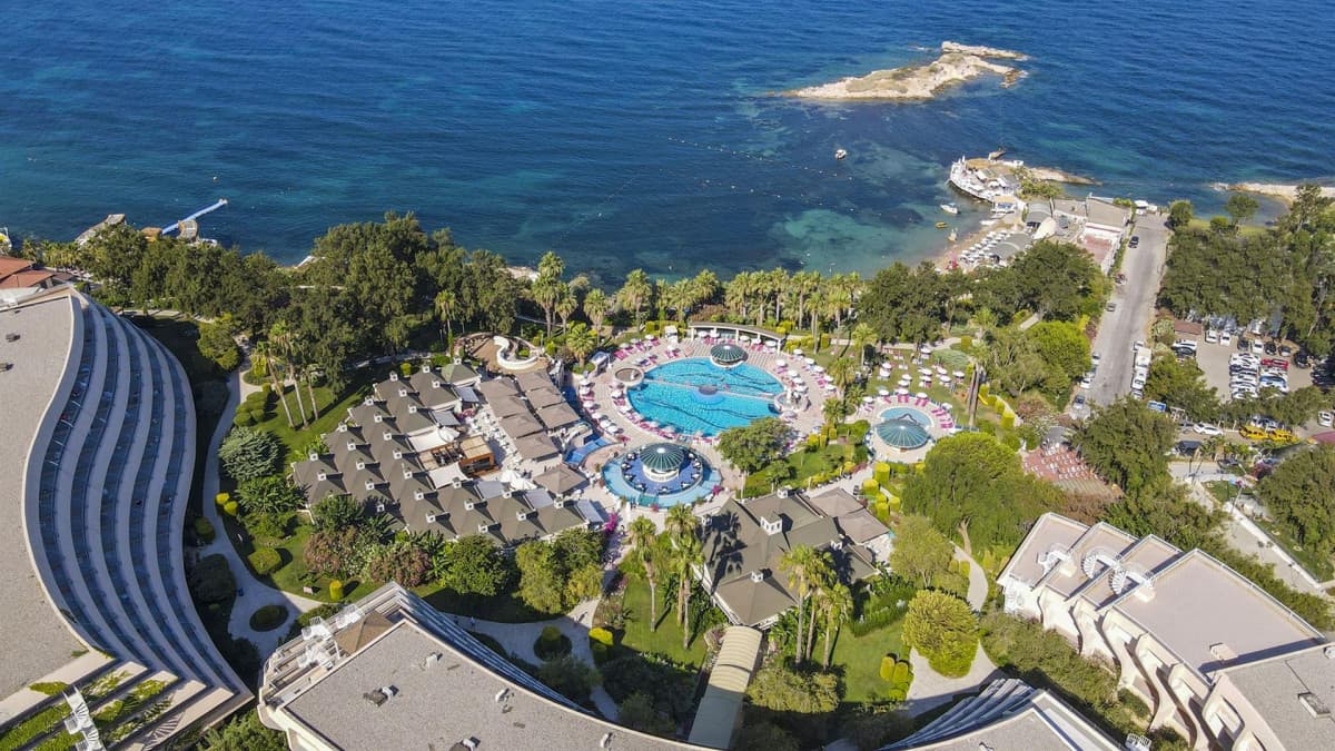 Grand Blue Sky International Hotel