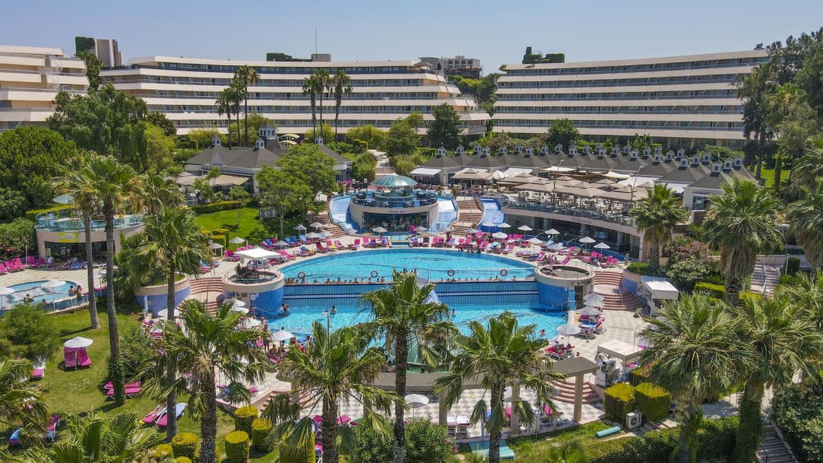 Grand Blue Sky International Hotel