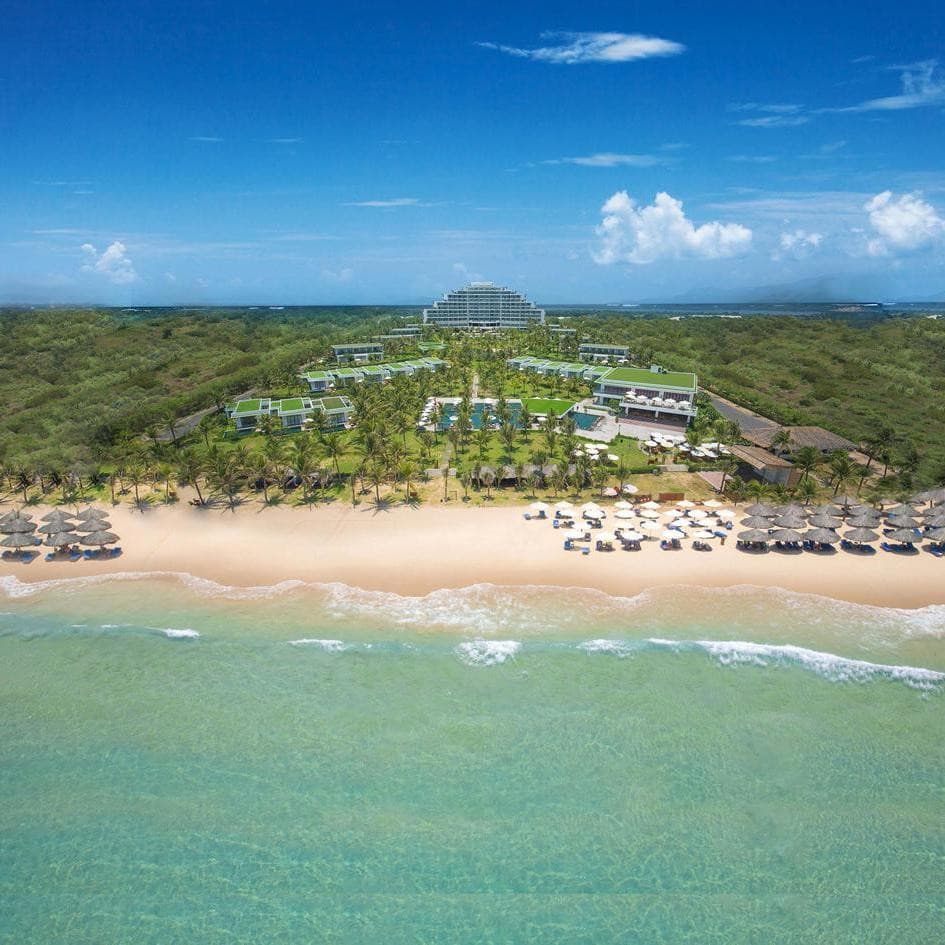 Cam Ranh Riviera Beach Resort & Spa