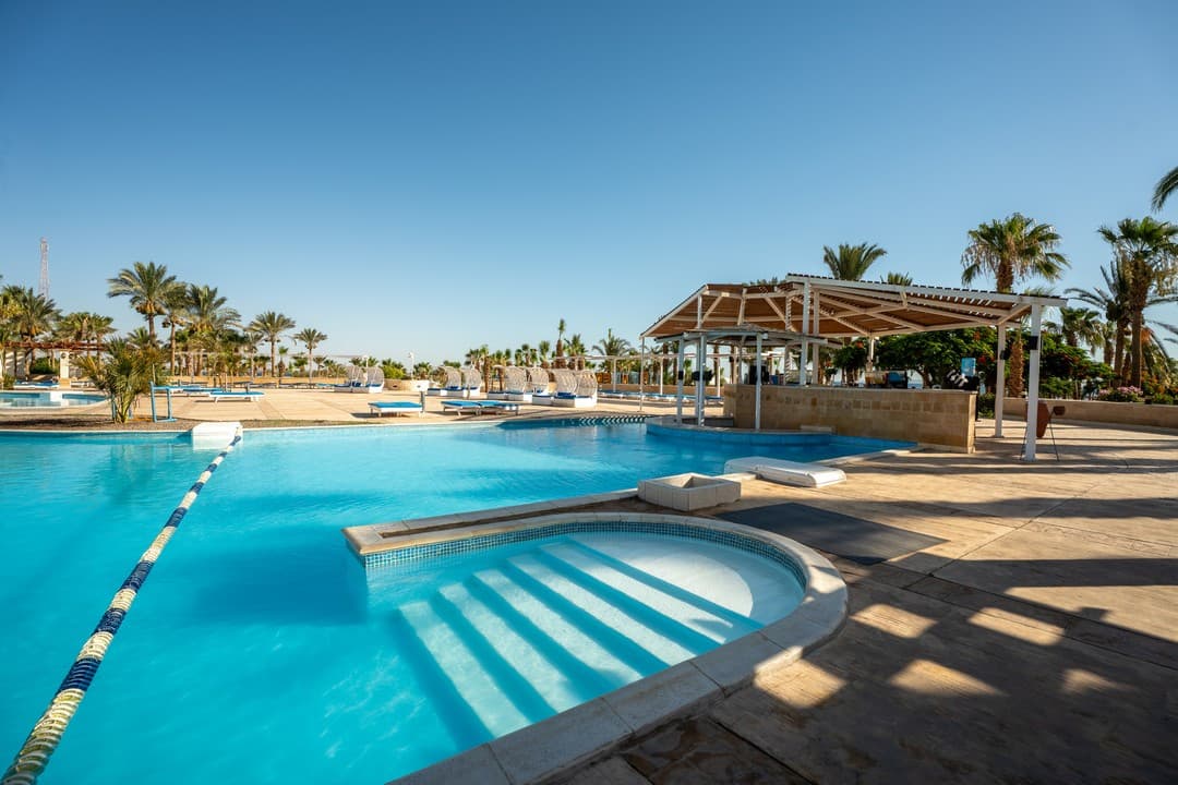 Coral Beach Resort 