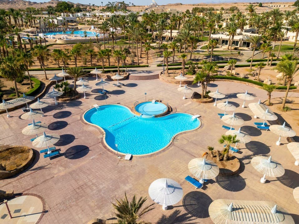 Coral Beach Resort 