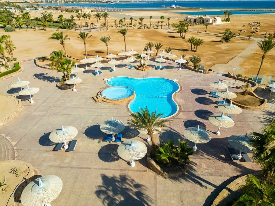 Coral Beach Resort 