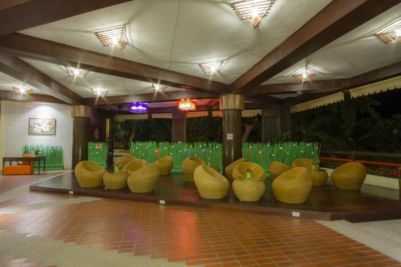 Beach Garden Cha-Am