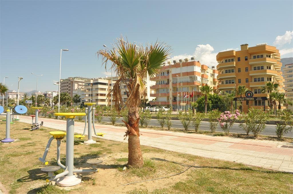 Gold Twins Beach Suit Hotel
