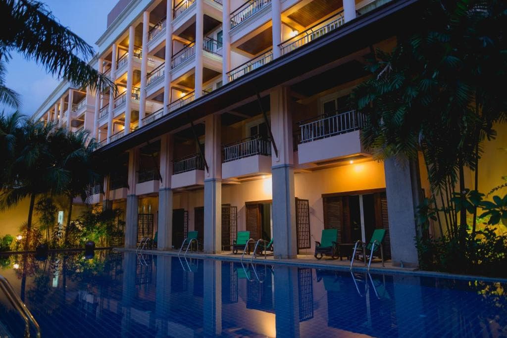 Thanthip Beach Resort