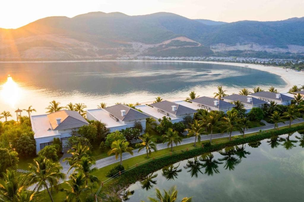Nha Trang Marriott Resort & Spa, Hon Tre Island 5* - Nha Trang