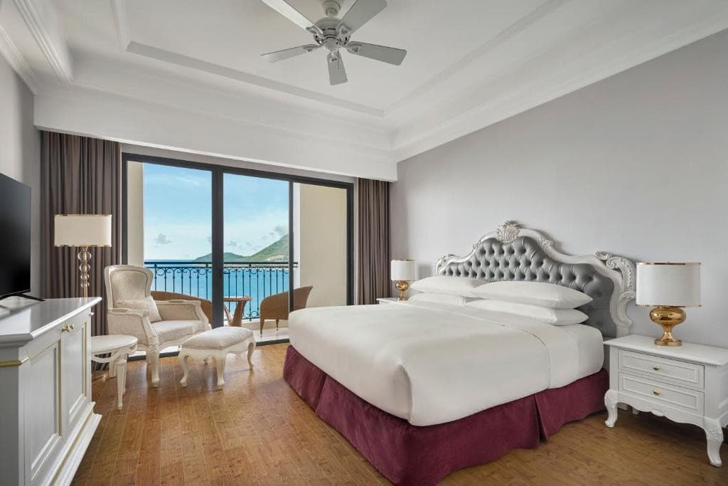 Nha Trang Marriott Resort & Spa, Hon Tre Island 5* - Nha Trang