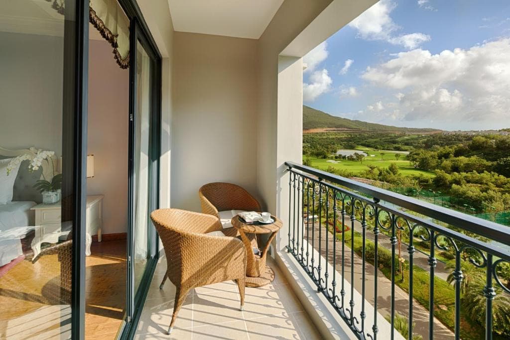 Nha Trang Marriott Resort & Spa, Hon Tre Island 5* - Nha Trang