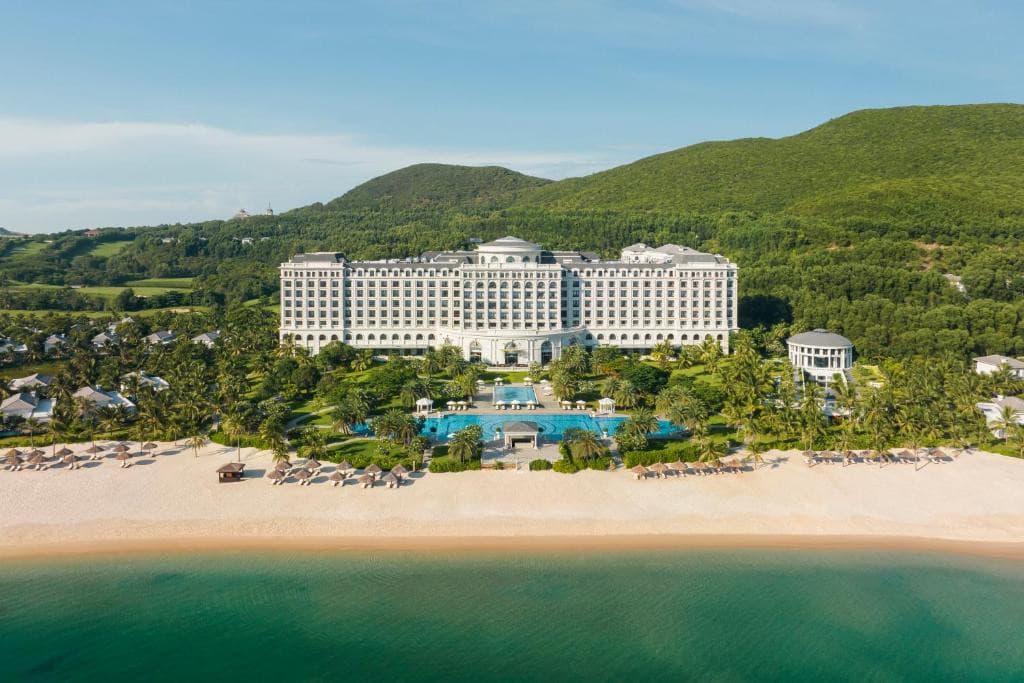 Nha Trang Marriott Resort & Spa, Hon Tre Island 5* - Nha Trang