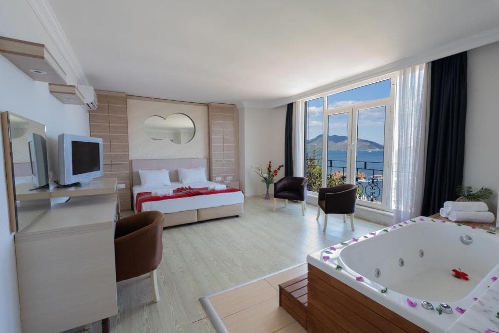 Dora Beach Hotel