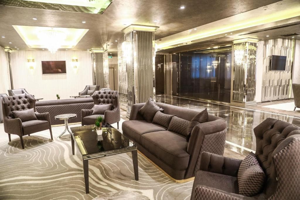 IRIS HOTEL
