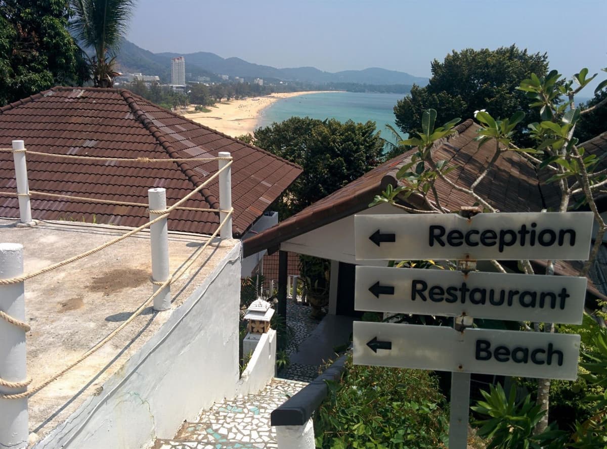 Karon Cliff Contemporary Boutique Bungalows