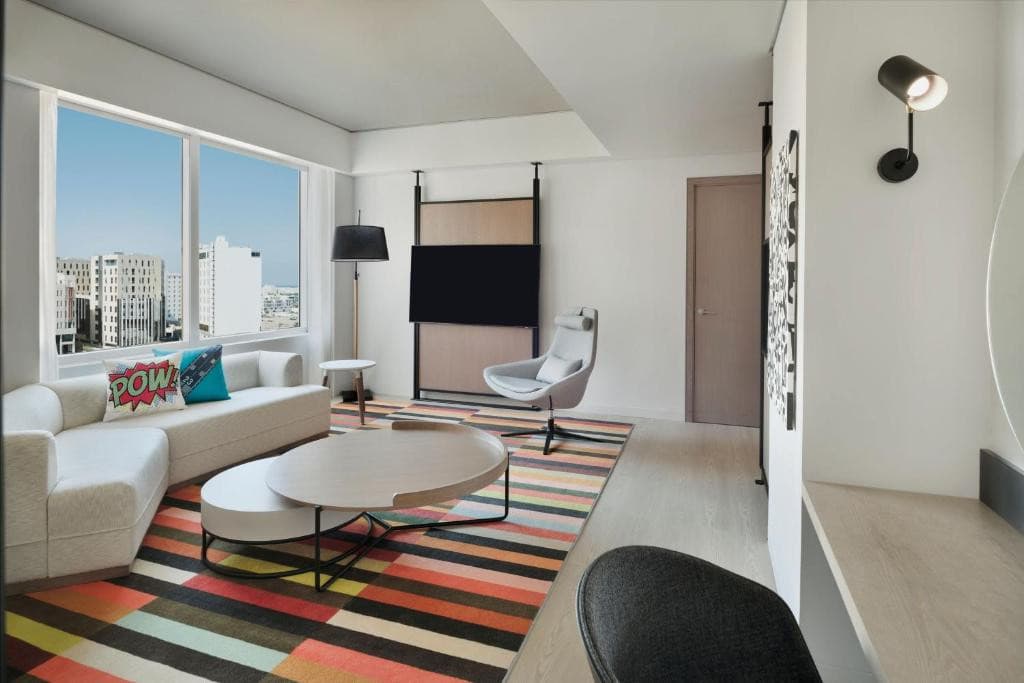 ALOFT MUSCAT