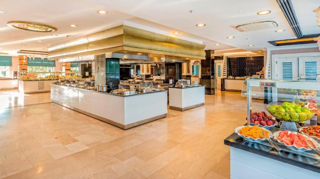 Serenis Hotel