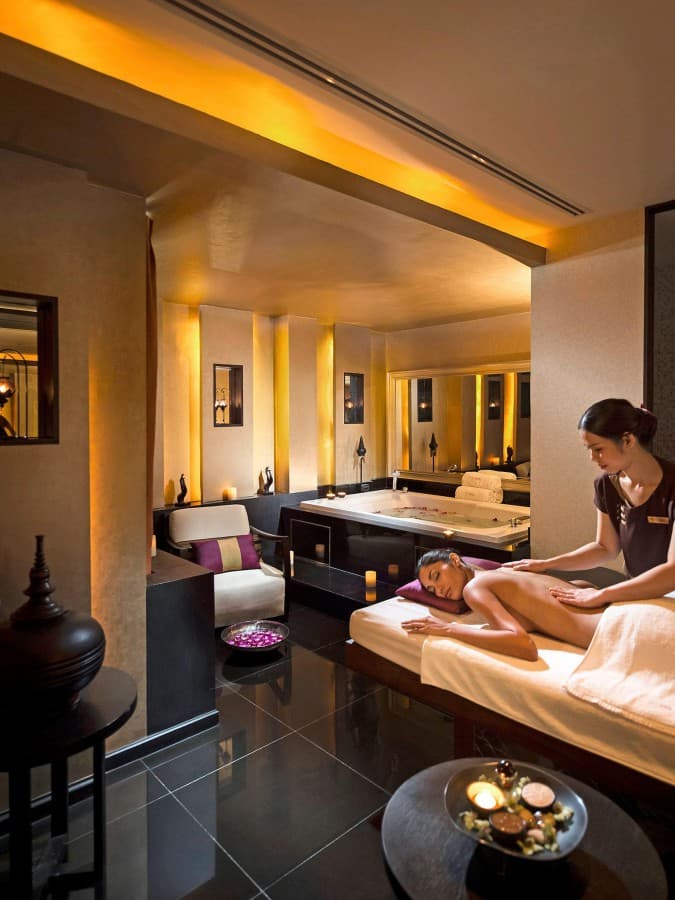 Vie Hotel Bangkok Mgallery Collection