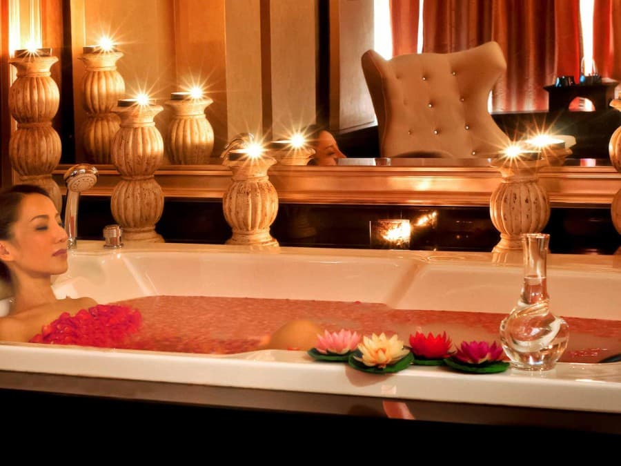 Vie Hotel Bangkok Mgallery Collection
