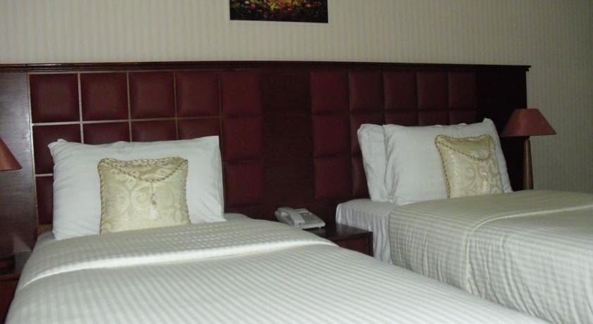 California Suites Hotel