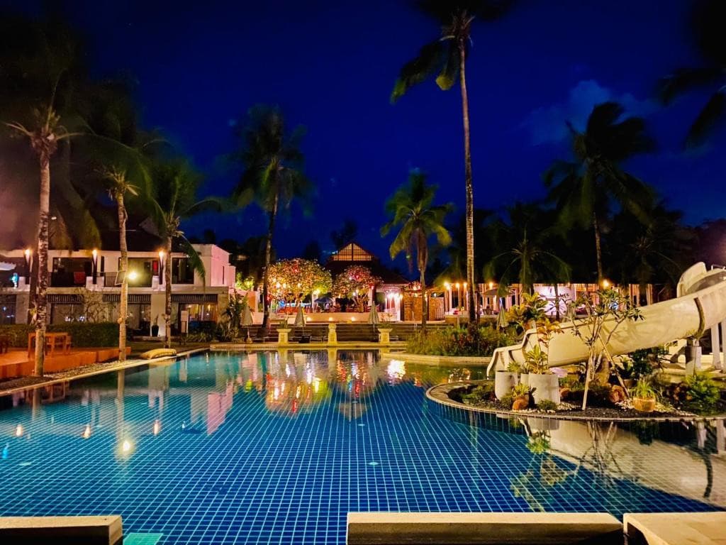 Palm Galleria Resort