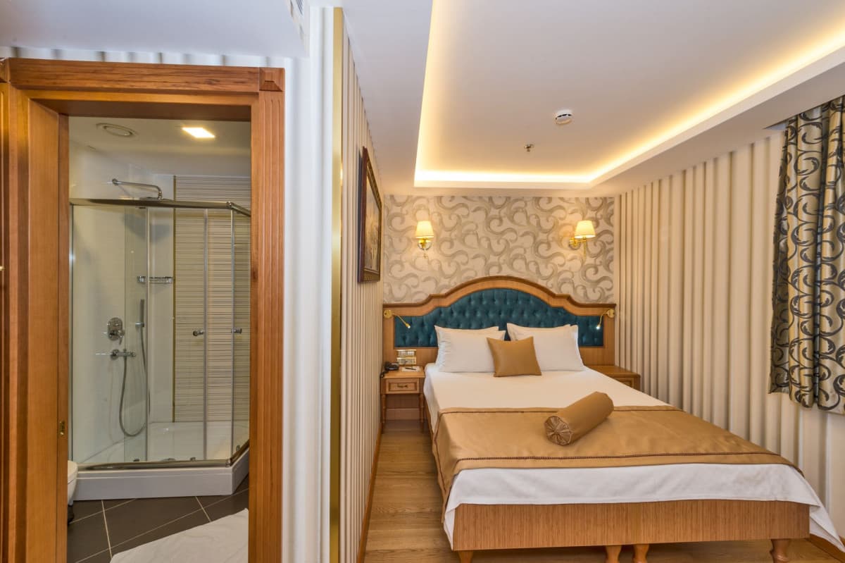 Aprilis Gold Hotel