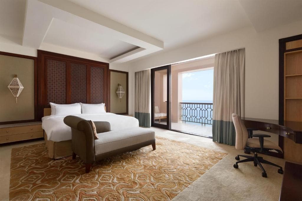 SHANGRI-LA AL HUSN ADULT ONLY