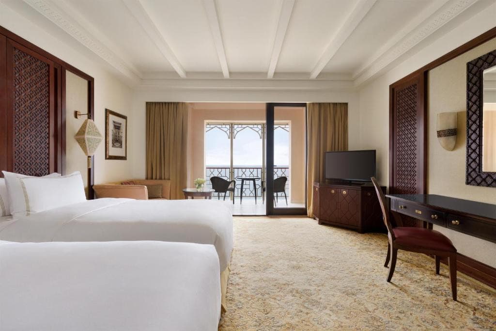 SHANGRI-LA AL HUSN ADULT ONLY