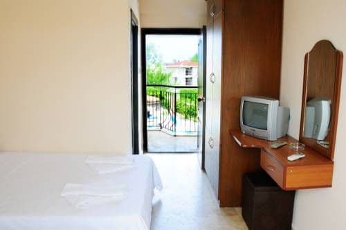 Las Palmeras Hotel