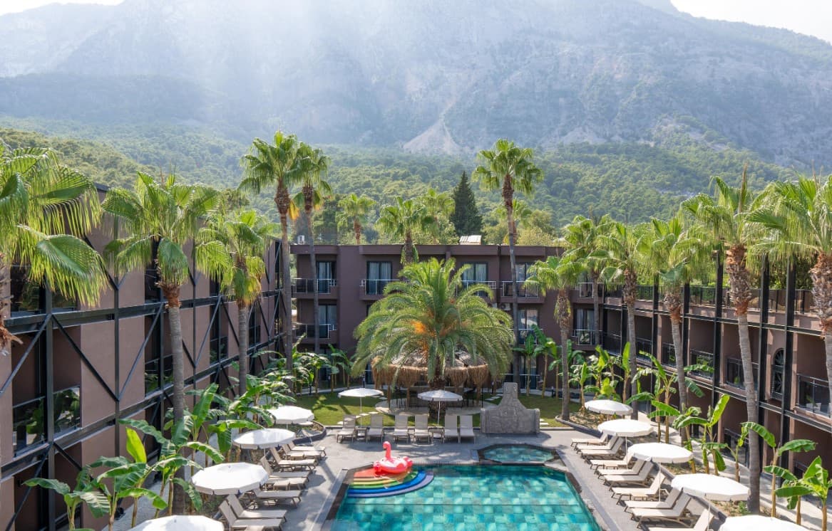 Golden Sun Hotel