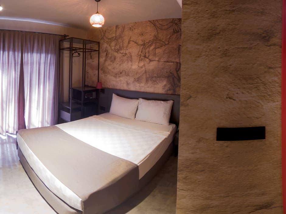 Golden Sun Hotel