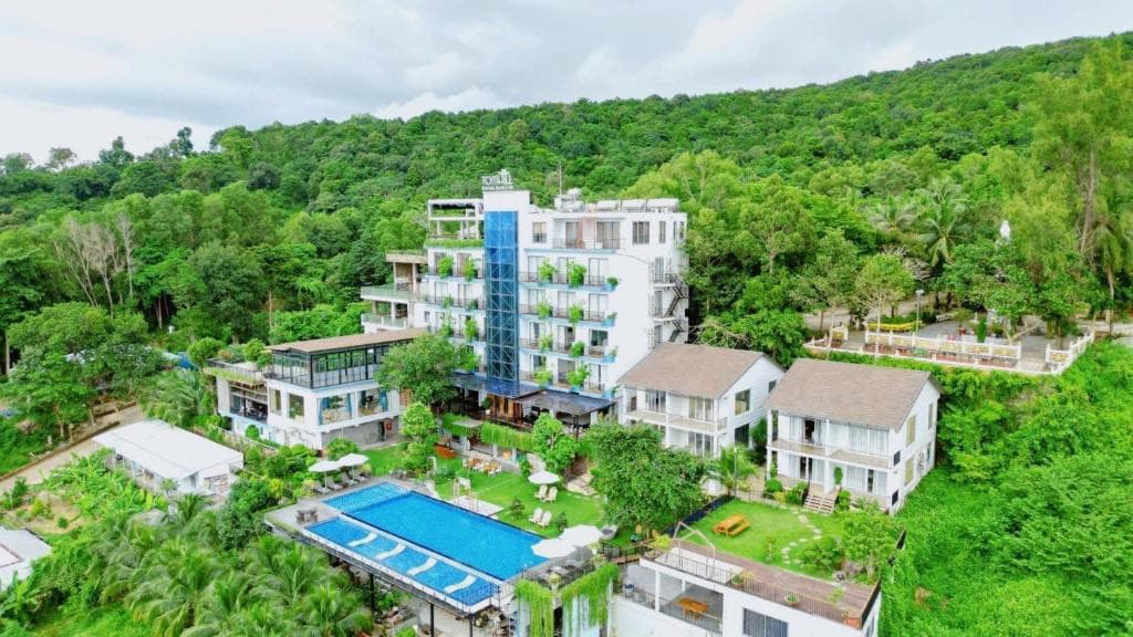 TOM HILL BOUTIQUE RESORT AND SPA