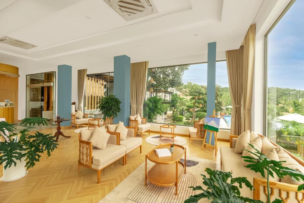 TOM HILL BOUTIQUE RESORT AND SPA