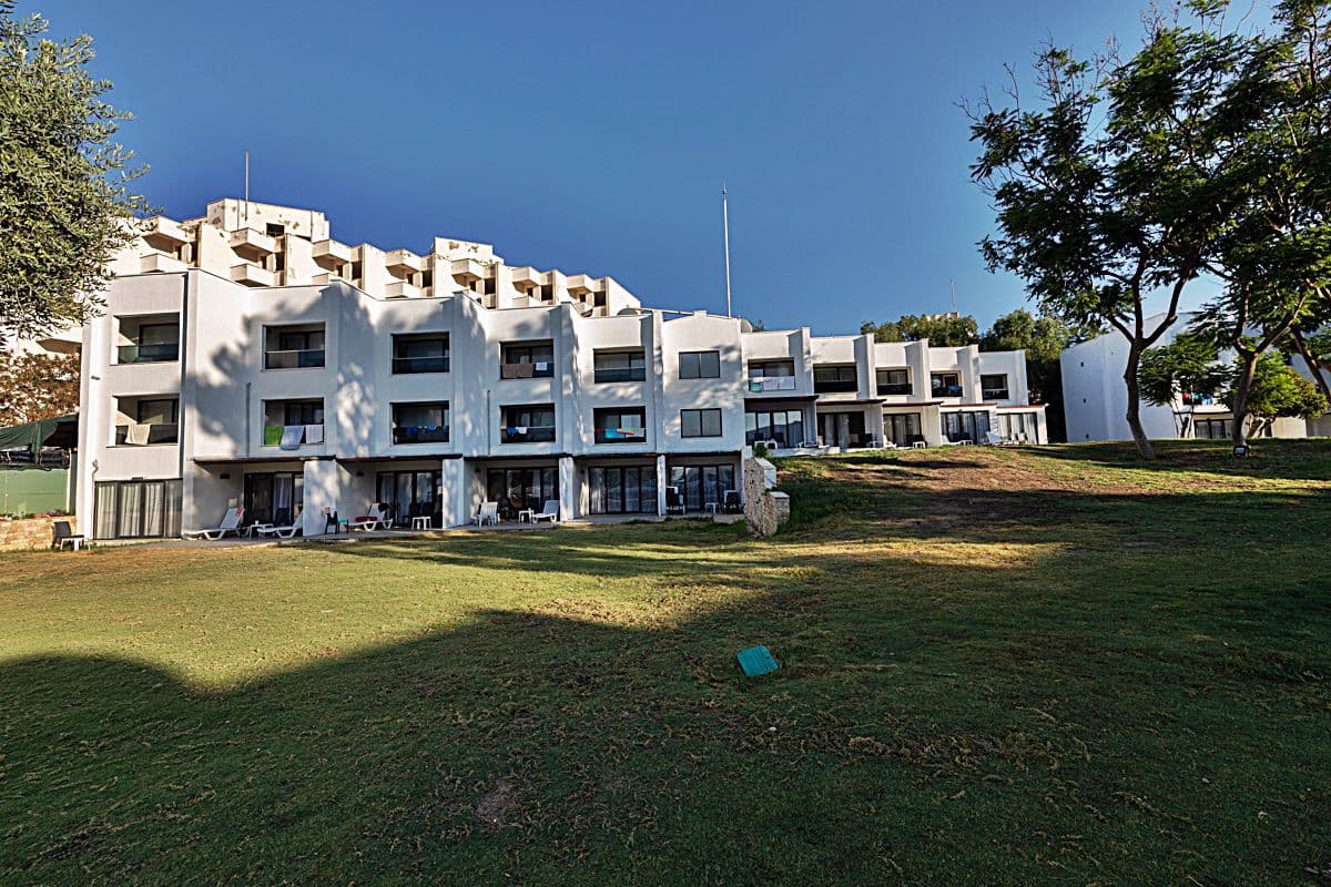 Carpe Mare Beach Resort