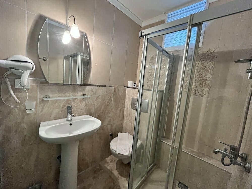 Romeo Beach Hotel