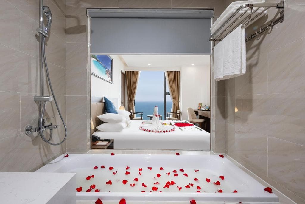 Miracle Luxury Nha Trang Hotel