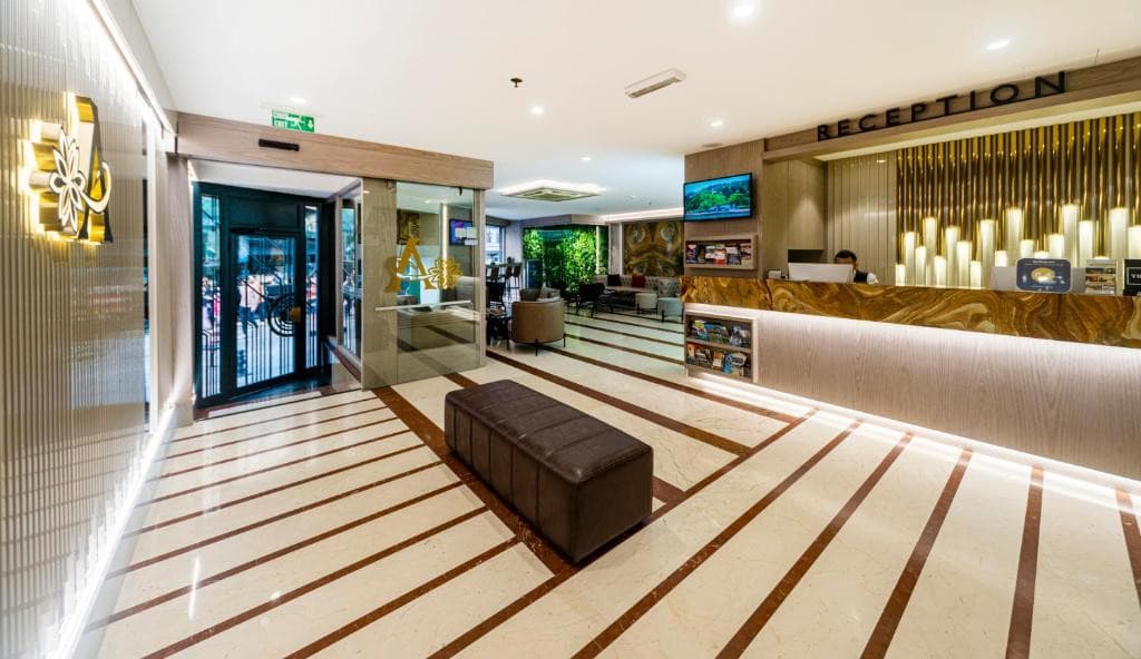 APRILIS HOTEL