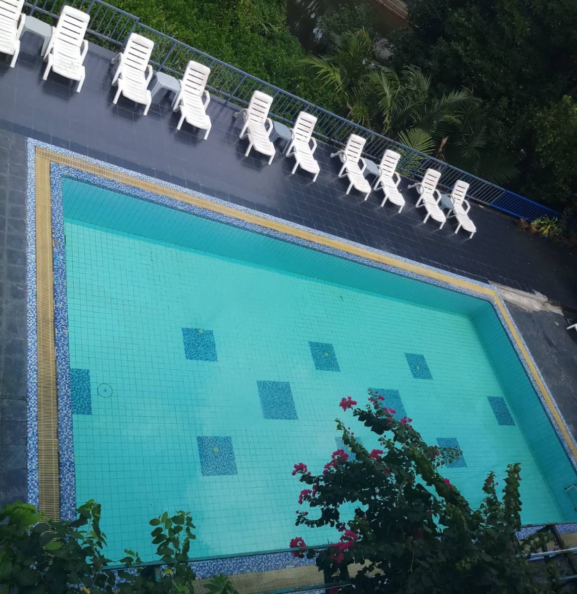 Kamala Beach Inn