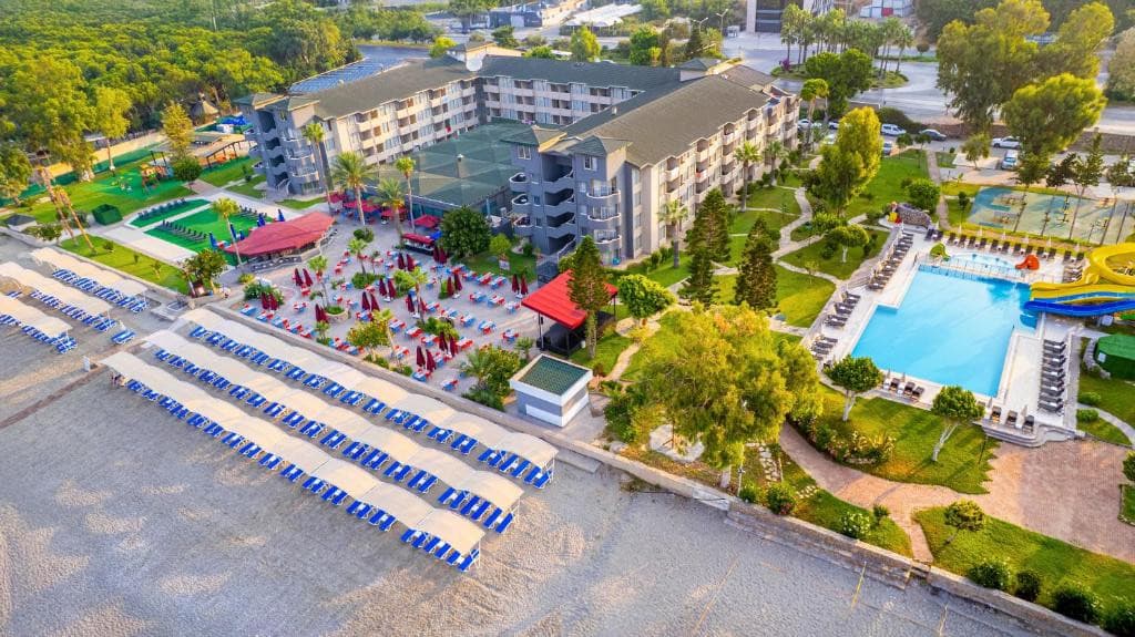 Taluyka Sunset Beach Hotel