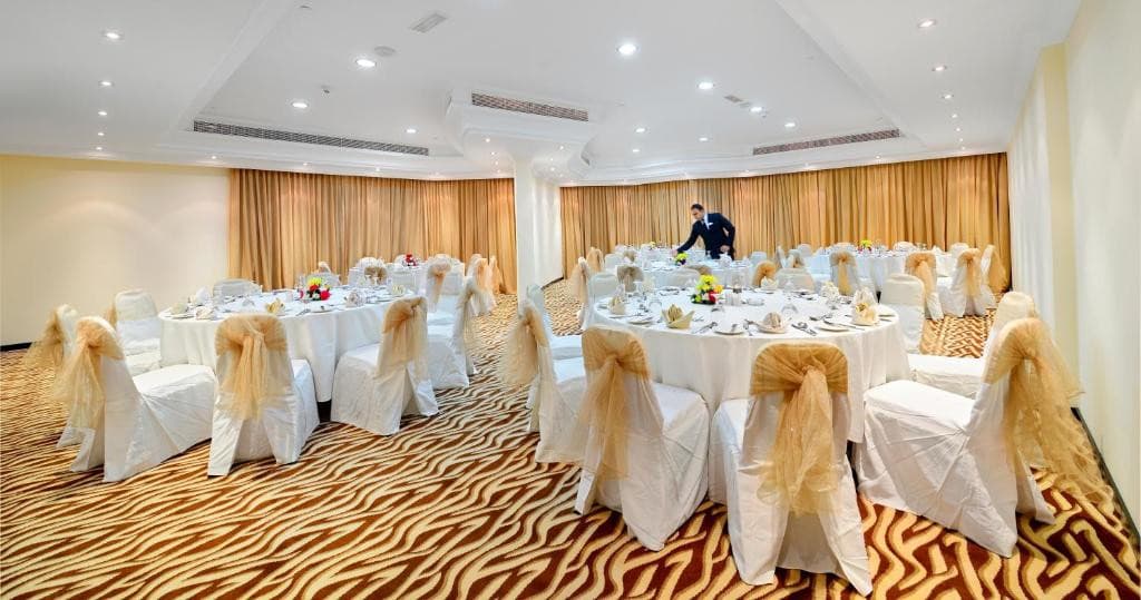Al Majaz Premiere Hotel Apartments - Sharjah