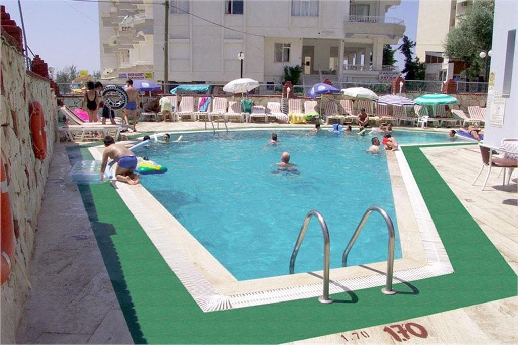 Temple Class Hotel