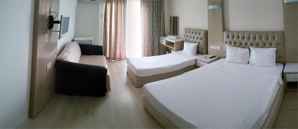 Temple Class Hotel