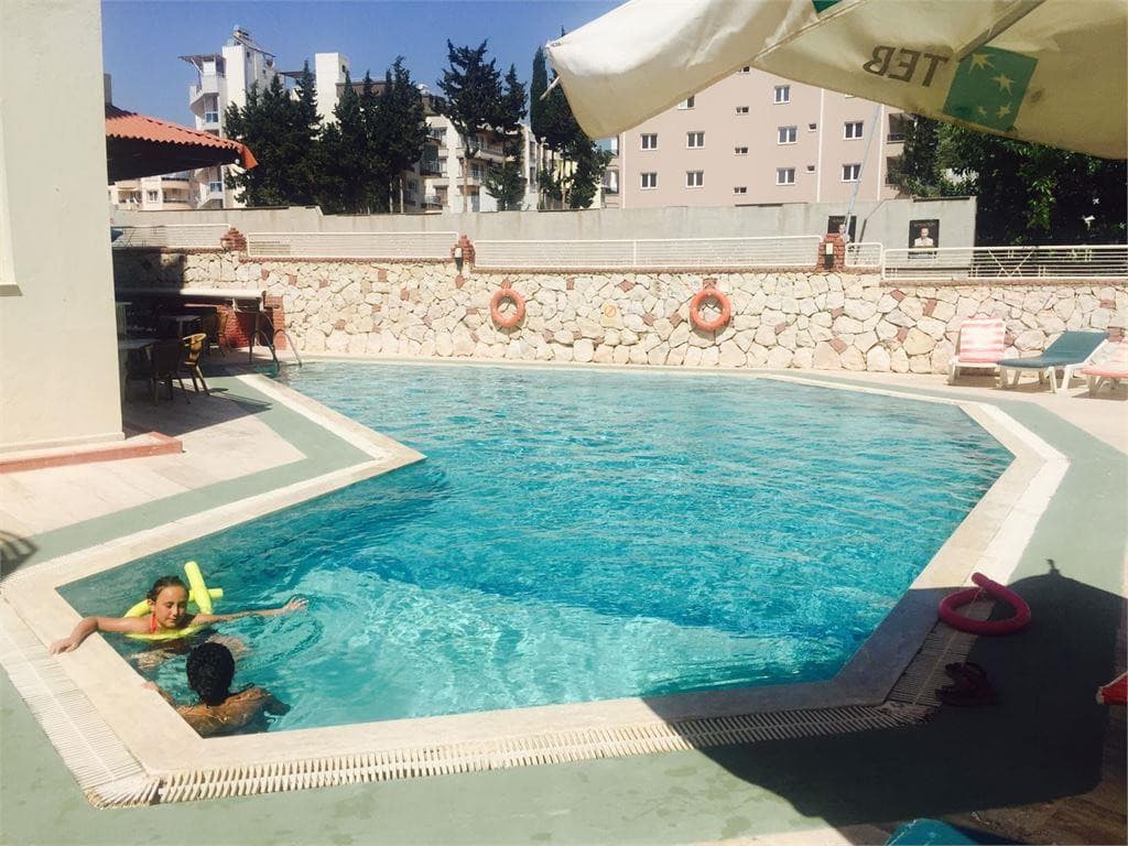 Temple Class Hotel