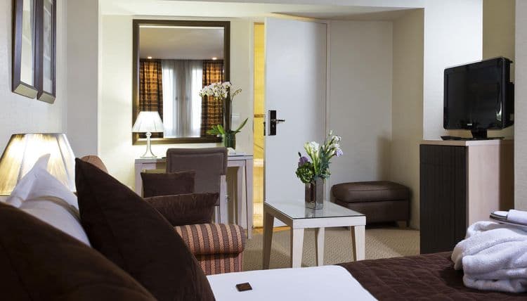 Le Pera Hotel