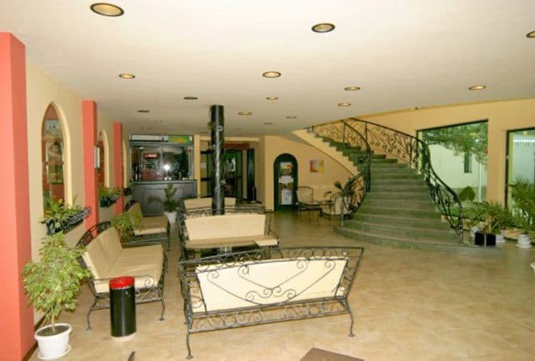 TinTyava Park Hotel