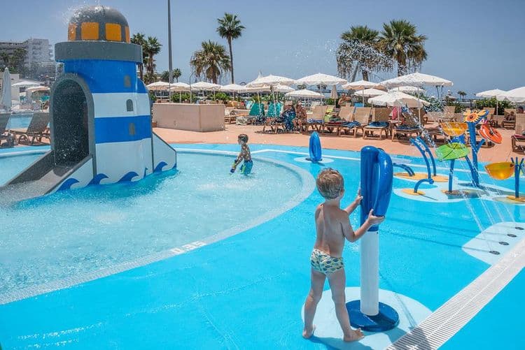 Hovima La Pinta Beachfront Family Hotel