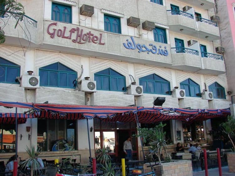 Golf Hotel