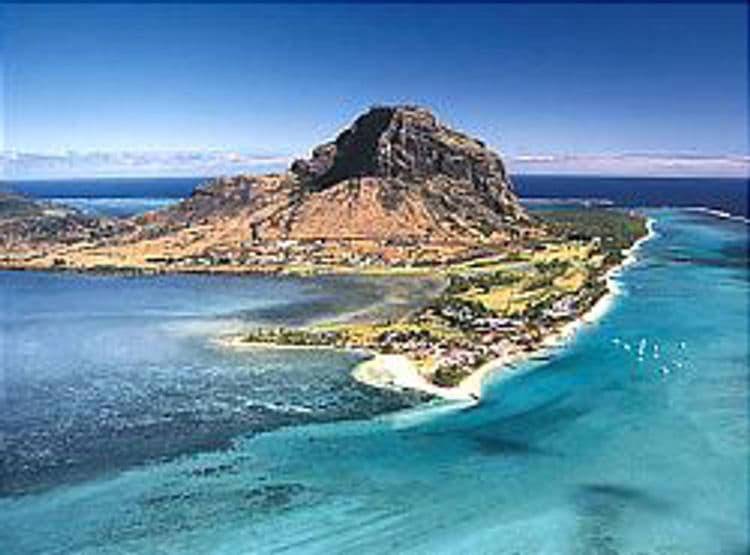 Paradis Beachcomber Golf Resort & Spa