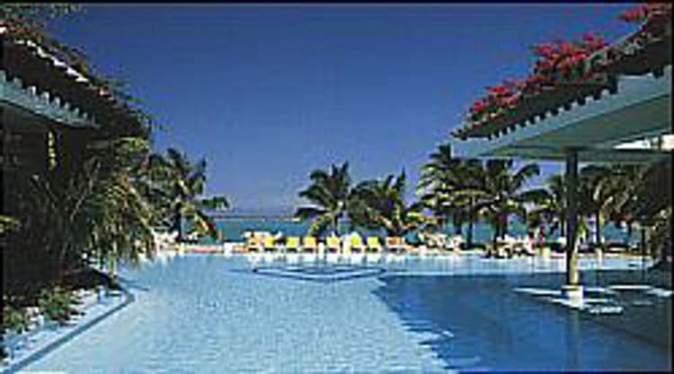 Paradis Beachcomber Golf Resort & Spa