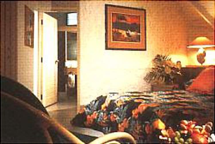 La Pirogue Resort & Casino
